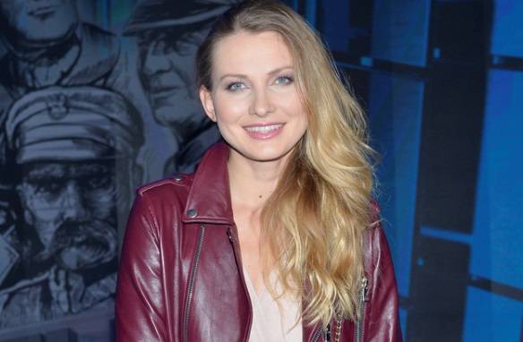 Joanna Moro jest w świetnej formie. Aktorka pochwaliła się zdjęciami z plaży