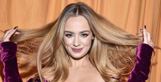 Wiktoria Gąsiewska przeszła śmiałą metamorfozę. W krótkich, czarnych włosach jest nie do poznania!