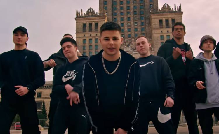 Syn Edyty Górniak wydał pierwszą piosenkę! To prezent od mamy na osiemnastkę [WIDEO]