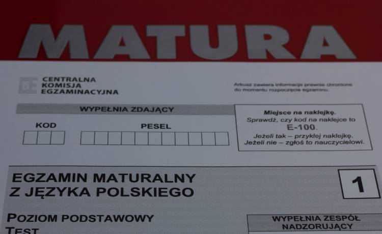  Co wziąć na maturę zgodnie z wytycznymi CKE? Lista