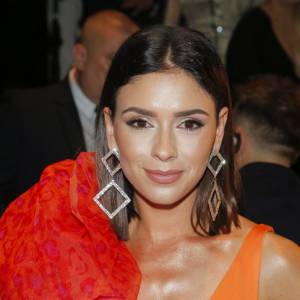 Klaudia Halejcio dwa miesiące po porodzie ubrała strój kąpielowy. Tak aktorka stanęła przed obiektywem! [ZDJĘCIA]