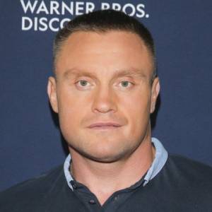 Krzysztof Radzikowski pokazał ukochaną. Zapozowała przy nim w bikini. Fani: "Ależ ona jest piękna" [FOTO]