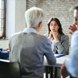 Czy 35 lat to nowa emerytura zawodowa? Niepokojące trendy w polskich rekrutacjach