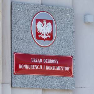 UOKiK ukarał spółkę ogromną grzywną. To kara za oszukanie klientów sklepów 