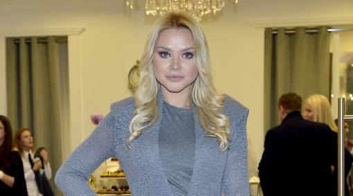 Ola Ciupa znów podgrzewa atmosferę. Śmiało odsłania wdzięki w koronkowym biustonoszu!