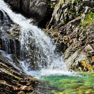 Te niezwykłe miejsca znajdziesz na mapie Polski. Oto 5 najładniejszych wodospadów