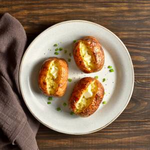 Jak upiec idealnego ziemniaka? Odkryj sekret chrupiącej skórki i puszystego wnętrza