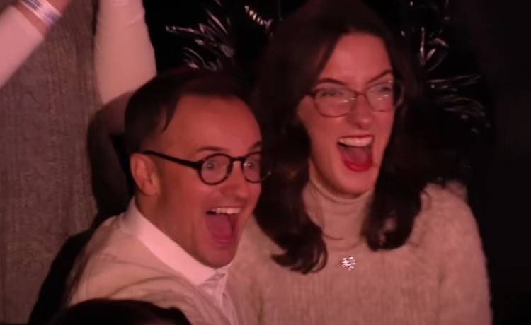 Juror nie wytrzymał! Dostali "złoty przycisk" w czasie pokazu. Takiej sytuacji w "Mam talent" jeszcze nie było [WIDEO]