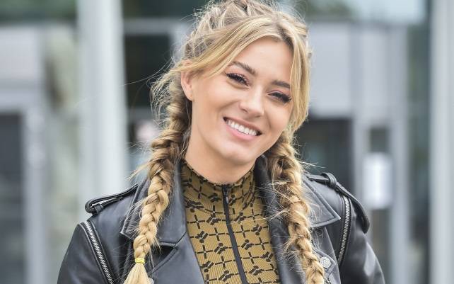 Marcelina Zawadzka w naturalnym wydaniu. Modelka pozuje bez makijażu! [ZDJĘCIA]