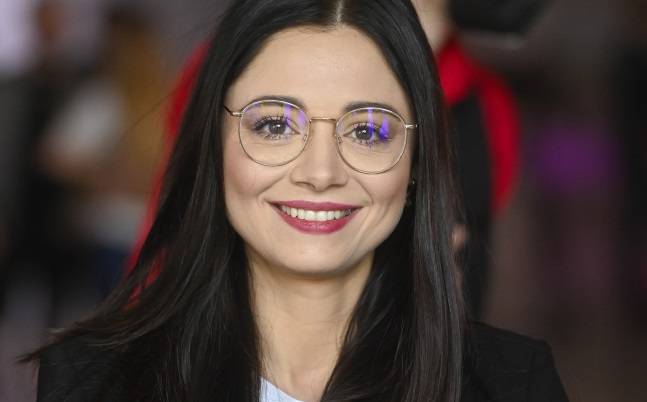 Adriana Kalska z pierścionkami na palcu. W odpowiedzi padło jedno słowo! [ZDJĘCIA]