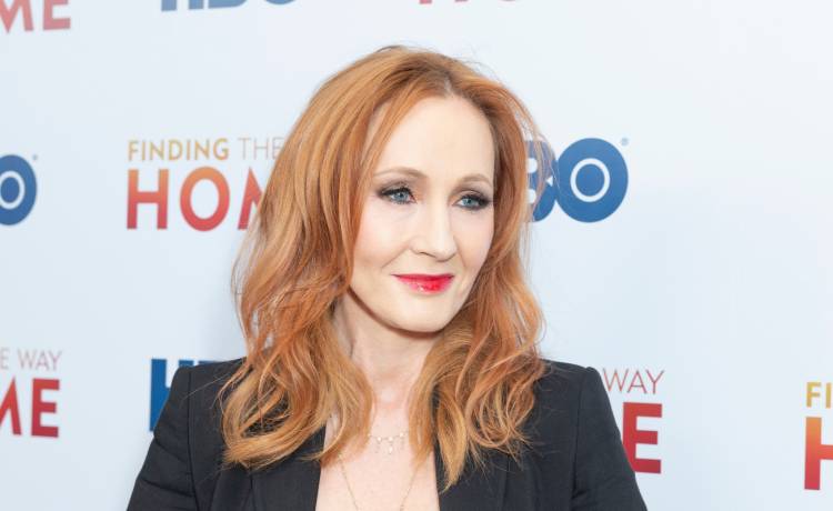 J. K. Rowling w ogniu krytyki. Fani zarzucają jej transfobię