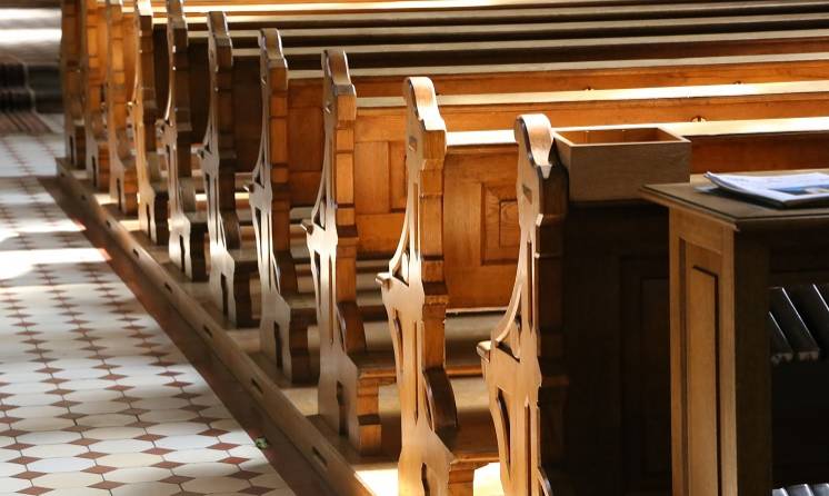 Święto Wszystkich Świętych – trzeba iść na Mszę świętą?