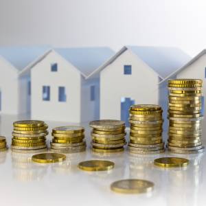 Kredyt na mieszkanie: Jak przygotować się do zakupu i rozmowy z bankiem?