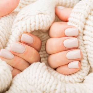 Jak zregenerować zniszczone paznokcie? Mamy skuteczne sposoby!                                        