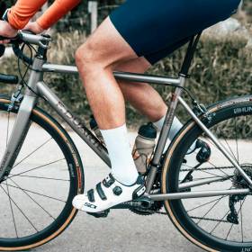 Rower elektryczny – jakie korzyści daje napęd w trudnym terenie?