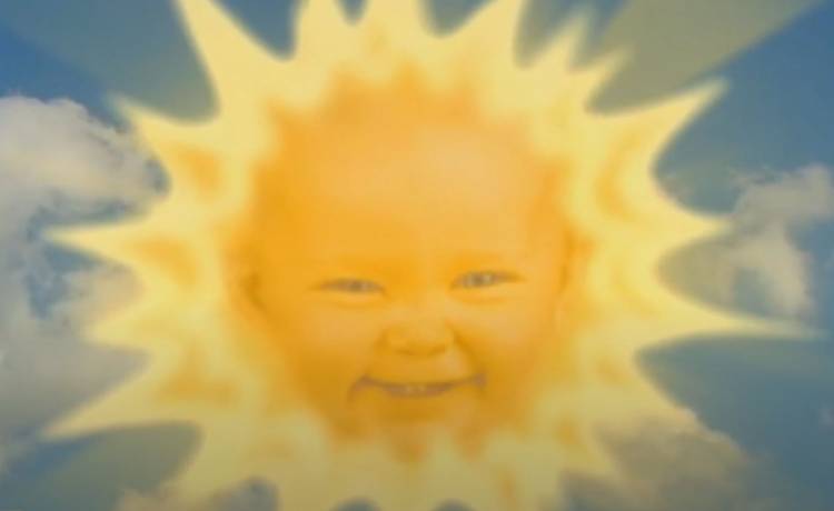 Zagrała słoneczko w "Teletubisiach". Dziś ma 28 lat. Jak wygląda obecnie? [FOTO]