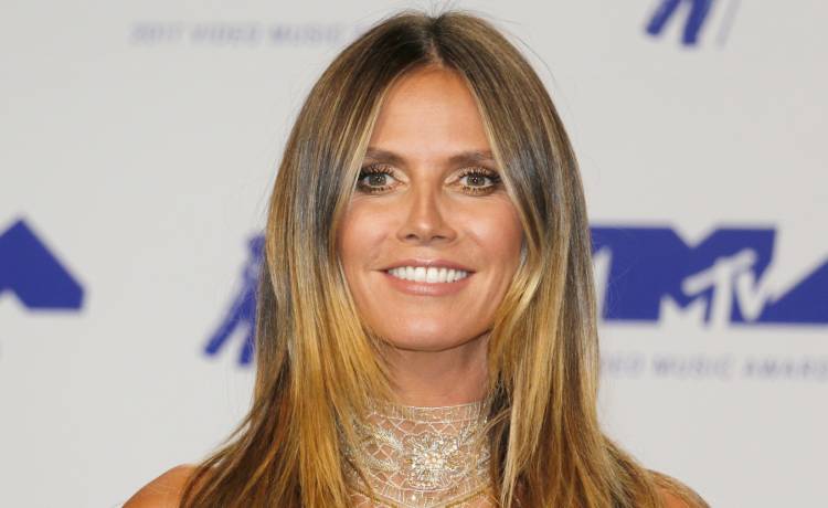 Lubicie halloweenowe kreacje? Heidi Klum pokazała się w realistycznym kostiumie robaka! [FOTO]