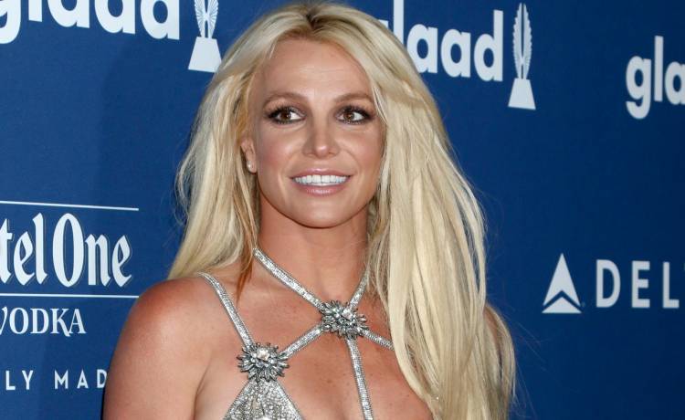 Britney Spears znowu szokuje! Na odważnych kadrach widać bardzo dużo!