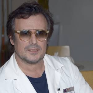 Kilka lat temu zniknął z show-biznesu. Nie wszyscy wiedzą, że gwiazdor „Na dobre i na złe” walczył z chorobą