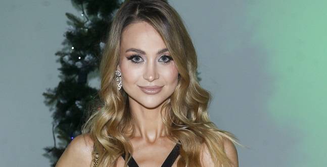 Jacek Jeschke w przebraniu bawi się z córką. Hanna Żudziewicz pokazała urocze nagranie! 