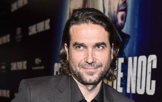 Marcin Dorociński odsłonił tors na czerwonym dywanie! Jego stylizacja przejdzie do historii: "Moda była zawsze moją mocną stroną" [FOTO]