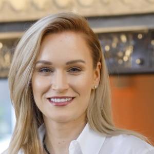 Figlarna Kamila Boś z "Rolnik szuka żony" na nagraniu z zagranicznego wyjazdu. Od stylizacji trudno oderwać wzrok