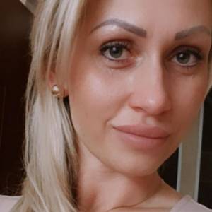 Iza ze "Ślubu..." odsłania wdzięki przed obiektywem! "Sexi" [FOTO]