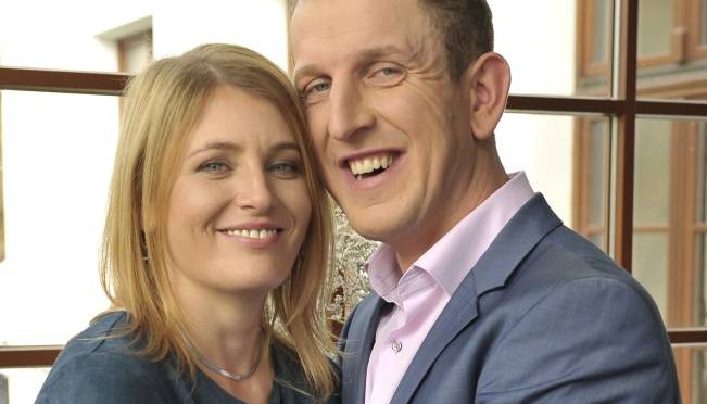 Dzieci Agnieszki i Roberta Filochowskich z "Rolnik szuka żony" na nowym zdjęciu. Dumnie pozowali z mamą! 