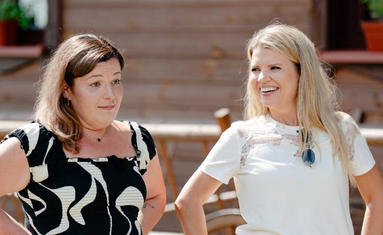 Barbara z „Rolnik szuka żony” i Marta Manowska. Fot. Piotr Matey/TVP