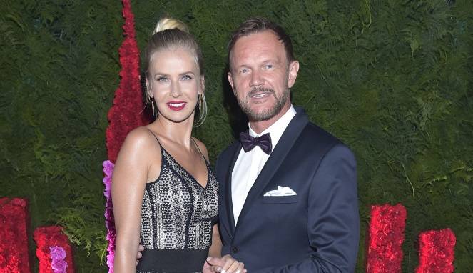 Edyta Pazura w bikini. "Sexi mama" - zachwycają się internauci. Odważny kadr skomentował jej mąż!