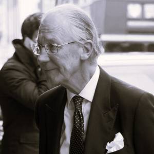 Robert Fellowes nie żyje. Odszedł szwagier księżnej Diany