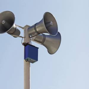 Dlaczego w Warszawie zawyły syreny? Jest komunikat Wojewody Mazowieckiego