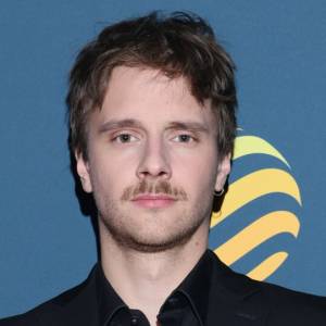 Maciej Musiał w odważnej sesji! Aktor odsłonił ciało