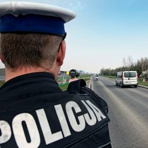 Policyjna akcja na polskich drogach. Więcej patroli i surowe kontrole przez cały długi weekend!