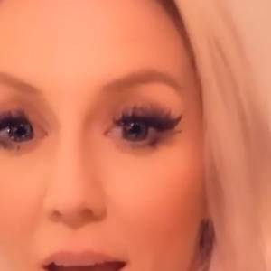 Znana wokalistka ma koronawirusa. "Mam gorączkę i boli mnie głowa"