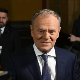 Złote korki Donalda Tuska hitem aukcji WOŚP! Premier spotka się ze zwycięzcą w Sali Zegarowej