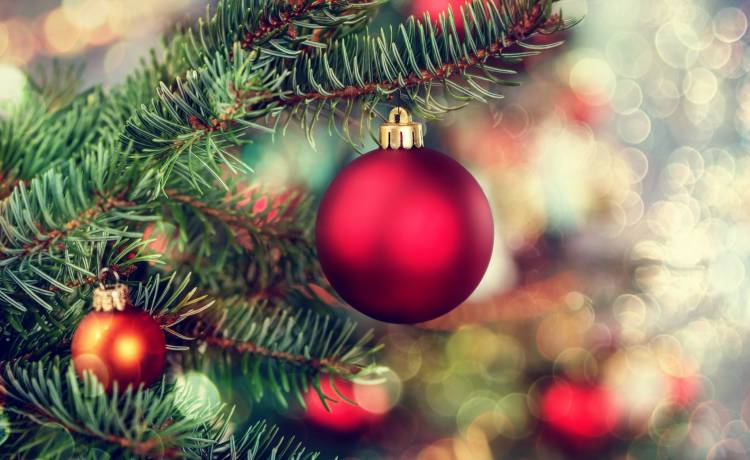 Święta powoli się kończą. Kiedy najlepiej rozebrać choinkę?