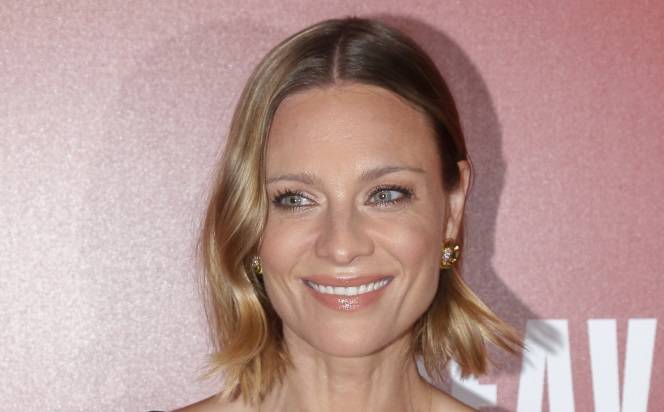 Magdalena Boczarska rozpaliła wyobraźnię internautów. Zapozowała topless [FOTO]