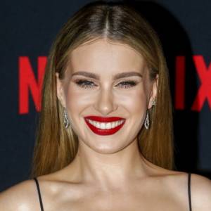 Anna-Maria Sieklucka pokazała gorące kadry. Aktorka zapozowała w body z koronką [ZDJĘCIA]