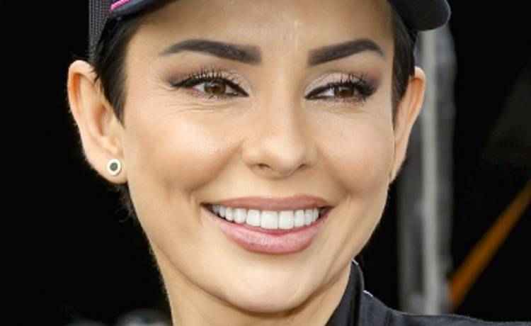 Dorota Gardias odsłoniła się na wydmie. Fani są pod wrażeniem jej odważnej sesji [FOTO]