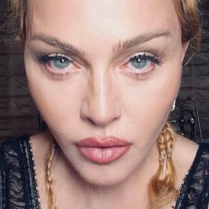 Madonna jest nadal w złym stanie. "Dobiłby nawet dużo młodszych i silniejszych artystów"