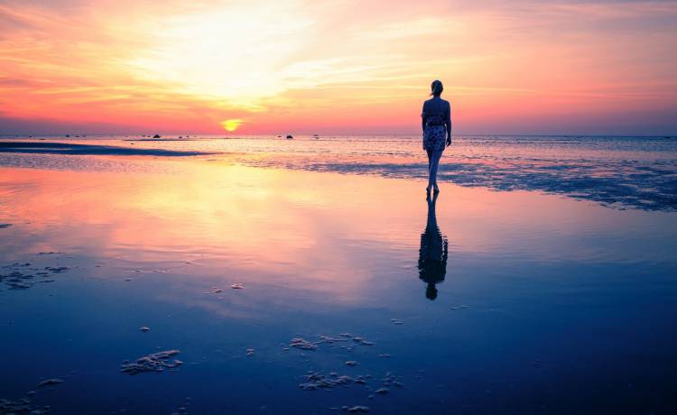 Bałtyk. Kobieta zmarła po kąpieli w morzu           