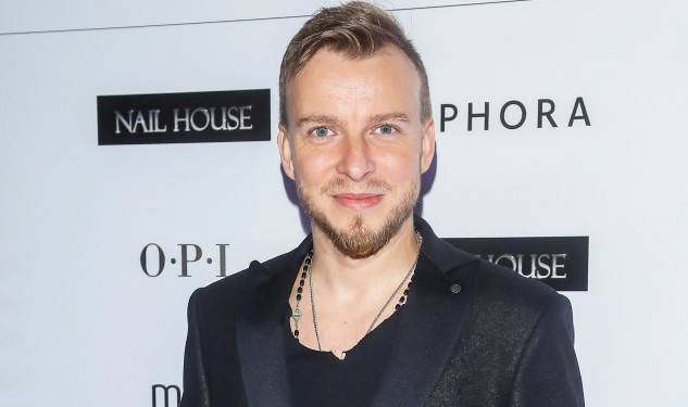 Kuba Wojewódzki chwali się w sieci Porsche z 1996 roku. Piotr Kupicha w zabawny sposób odpowiada dziennikarzowi: "Kuba, brawo Ty"                                                 