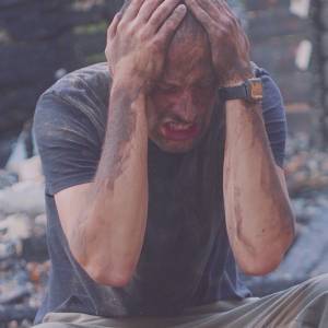 Wystarczyła chwila, by dom zjechał ze zbocza. Świadkowie mogli tylko bezradnie płakać [WIDEO]