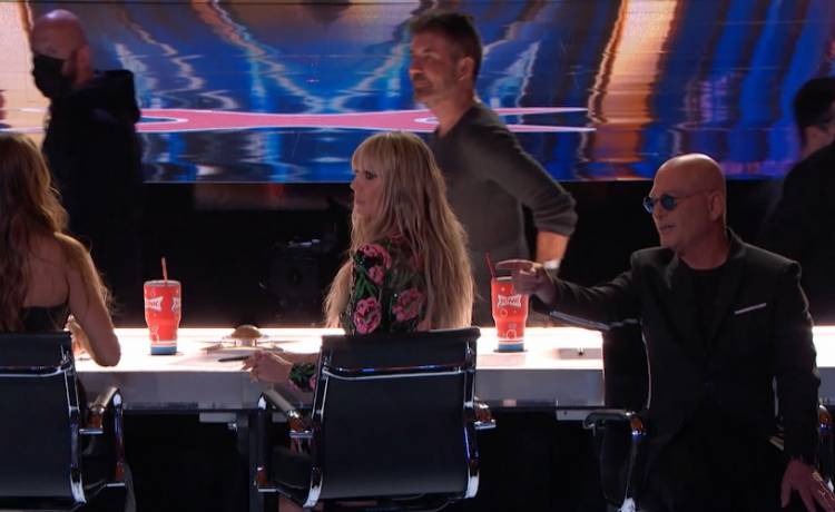 Złoty przycisk dla 11-latki z widowni! Takiej sytuacji w "Mam Talent" nie było nigdy wcześniej [WIDEO]