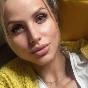 Marta Karpińska odsłania ciało! Zmysłowa stylizacja rozpala wyobraźnię fanów gwiazdy "Gogglebox" [FOTO]