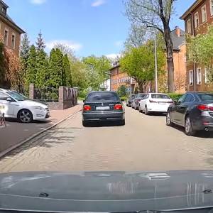 Kierowca nie miał szans na reakcję. Nagranie z wypadku trafiło do sieci! "Do końca życia to zapamiętam" [WIDEO]