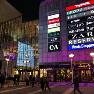 Popularny sklep z damską odzieżą wydał oświadczenie. Klienci padli ofiarą oszustwa!