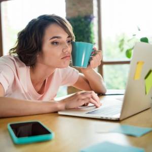 Codziennie pijesz ten napój? Uważaj – może pozbawiać cię ważnych witamin!