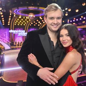 Zapowiada się wesele roku! Kto pojawił się na liście gości Roxie i Kevina?